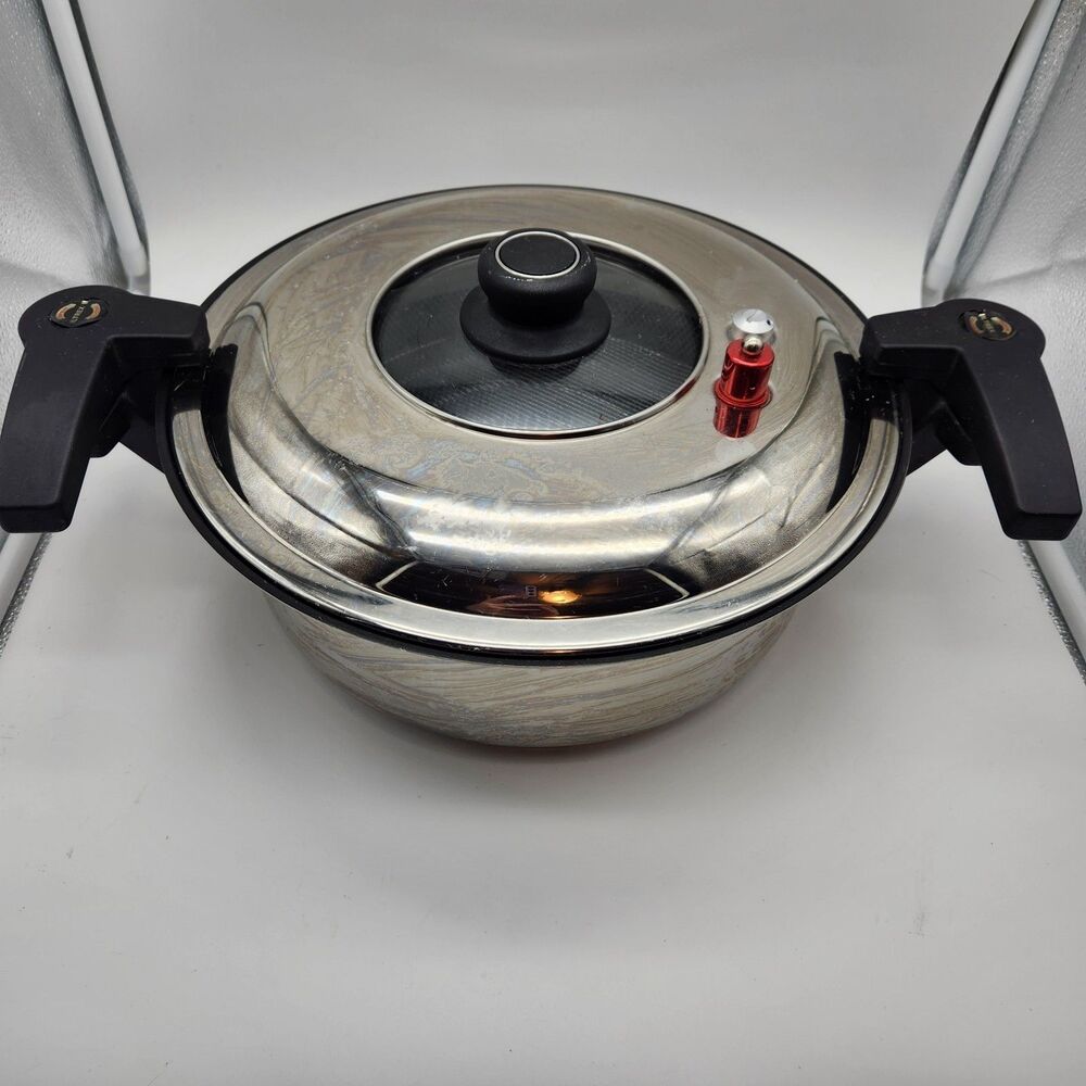 Ultrex 18/10 Stainless Steel Zip Pressure Cooker 8 Quart w/Rack 020800